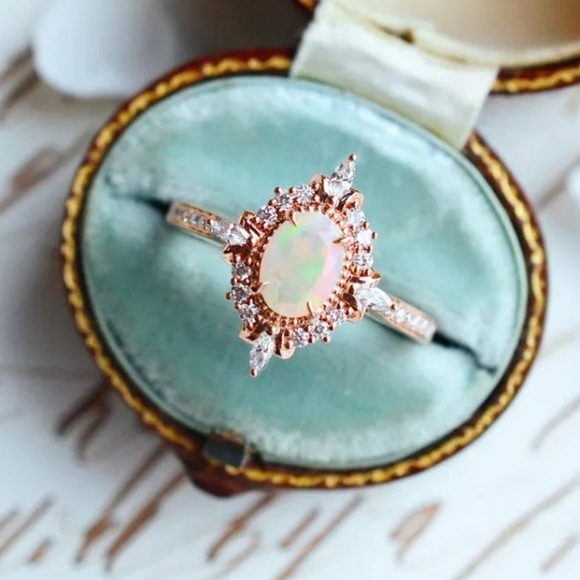 New 18K Rose Gold Opal Ring - Picture 3 of 4